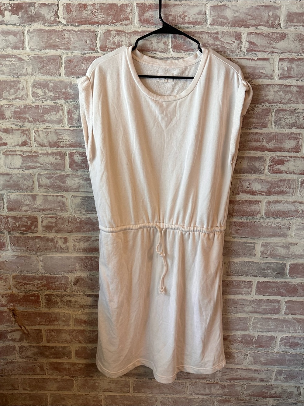 Lou & Grey Cream Drawstring Waist Sleeveless Dress